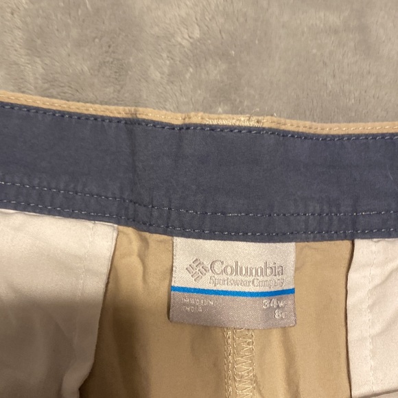 Columbia 8 in inseem shorts - Picture 2 of 3